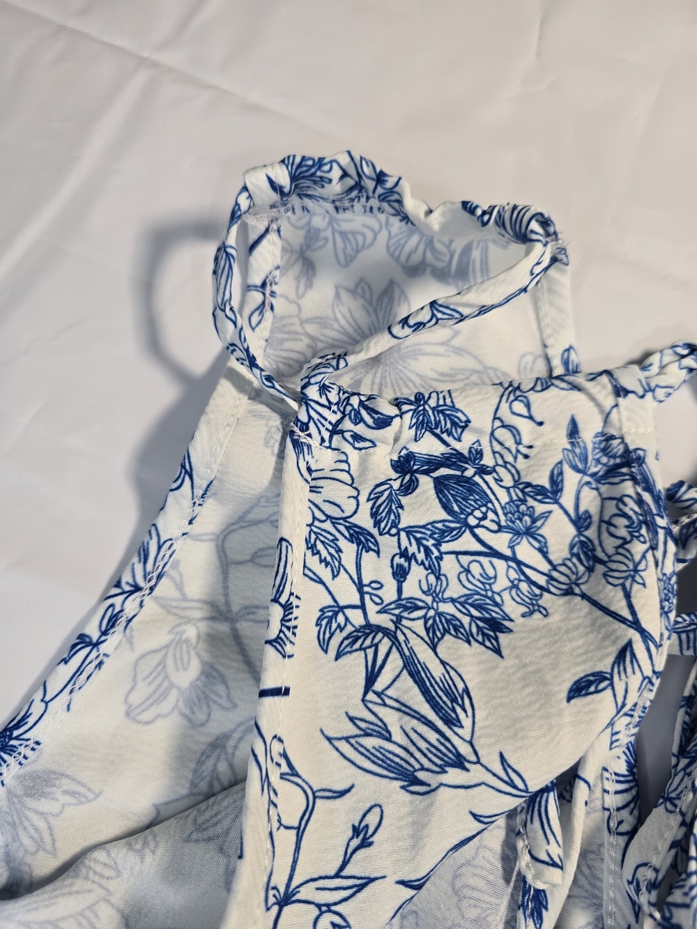 SHEIN Blue and White Floral Tie-Back Peplum Tank NWOT - Picture 12 of 15